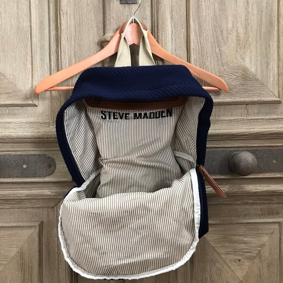 Steve Madden blue backpack and coin purse - Picture 4 of 7